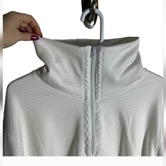 Lija Women's Waffle Knit Pullover Tennis Sweater in White, Large - Picture 3 of 14